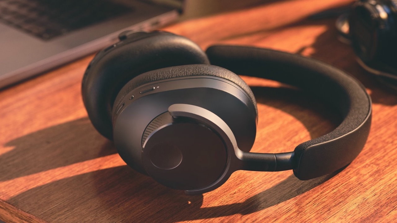 Cambridge Audio kÃ¼ndigt Melomania P100 an: Kabelloser Overear-KopfhÃ¶rer mit Noise-Cancelling & 100 Stunden Akku